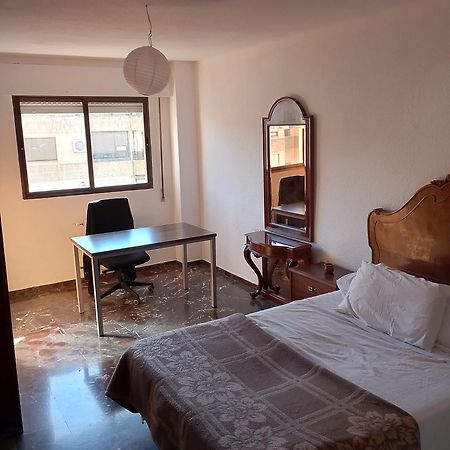 Habitacion Amplia Con Vistas Гранада Экстерьер фото